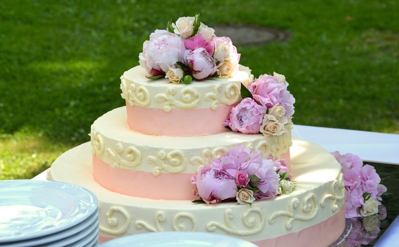 Modern Masterpieces Wedding Cake